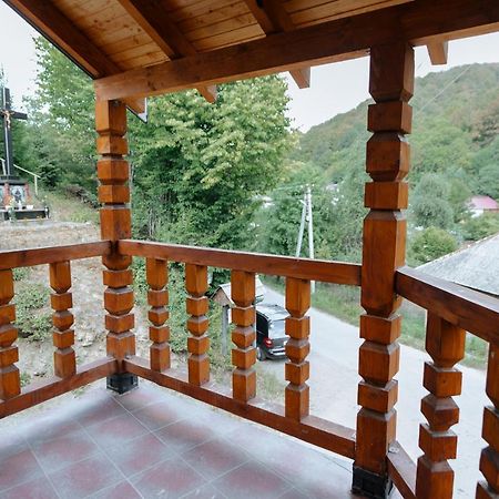 Садиба Над Потоком Lumshory Exterior photo